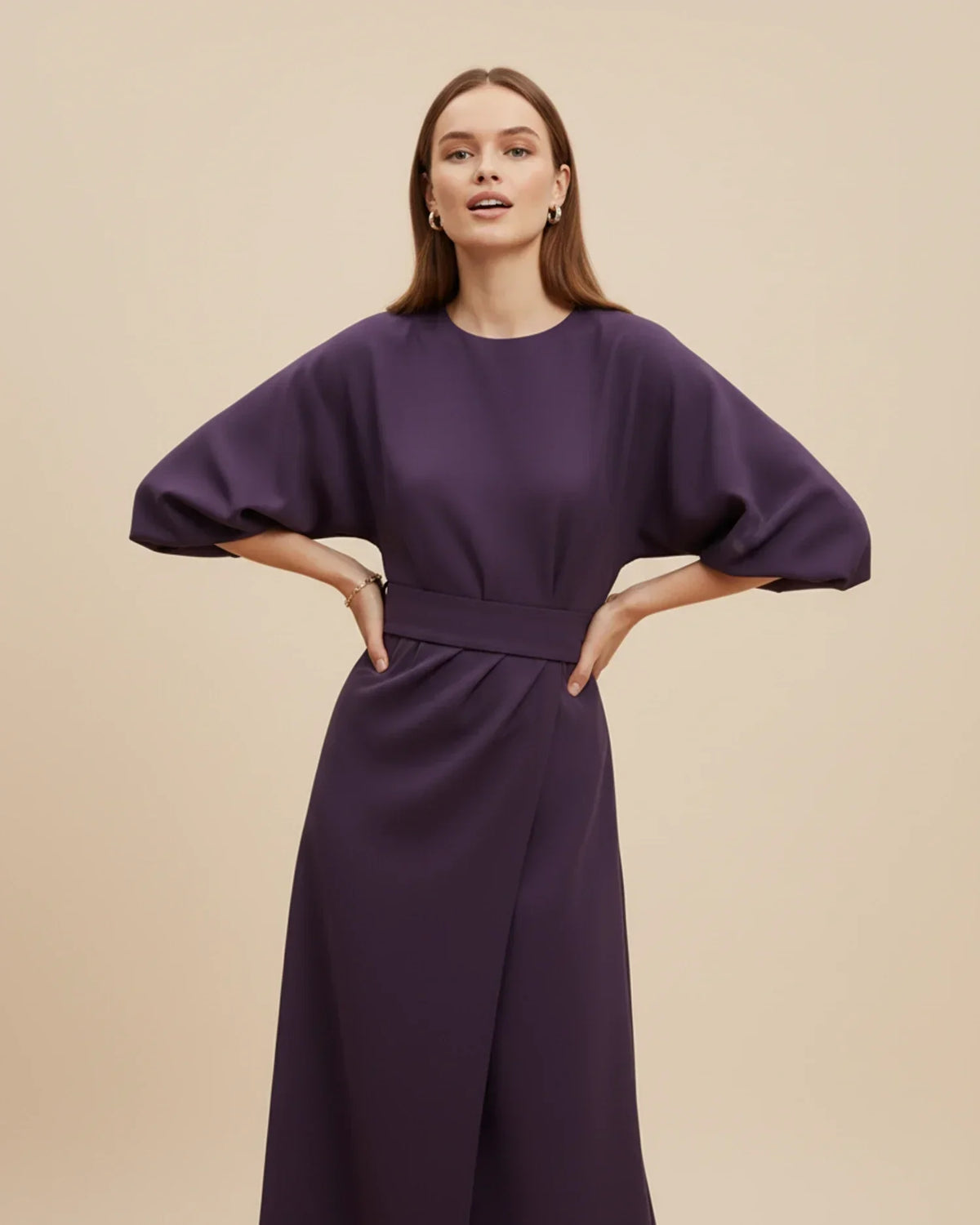 Robe Midi Chic avec Manches Bouffantes et Design Croisé