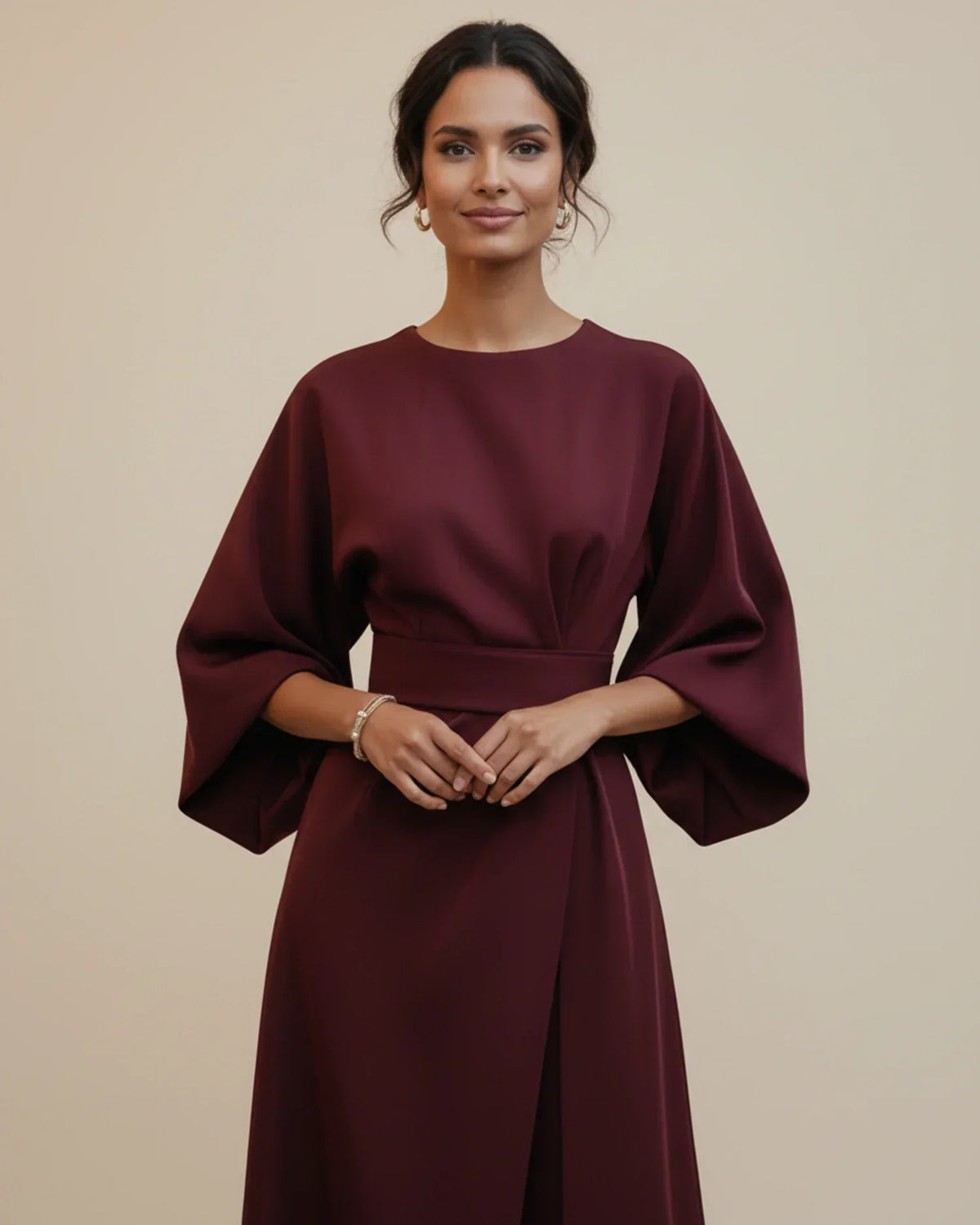 Robe Midi Chic avec Manches Bouffantes et Design Croisé