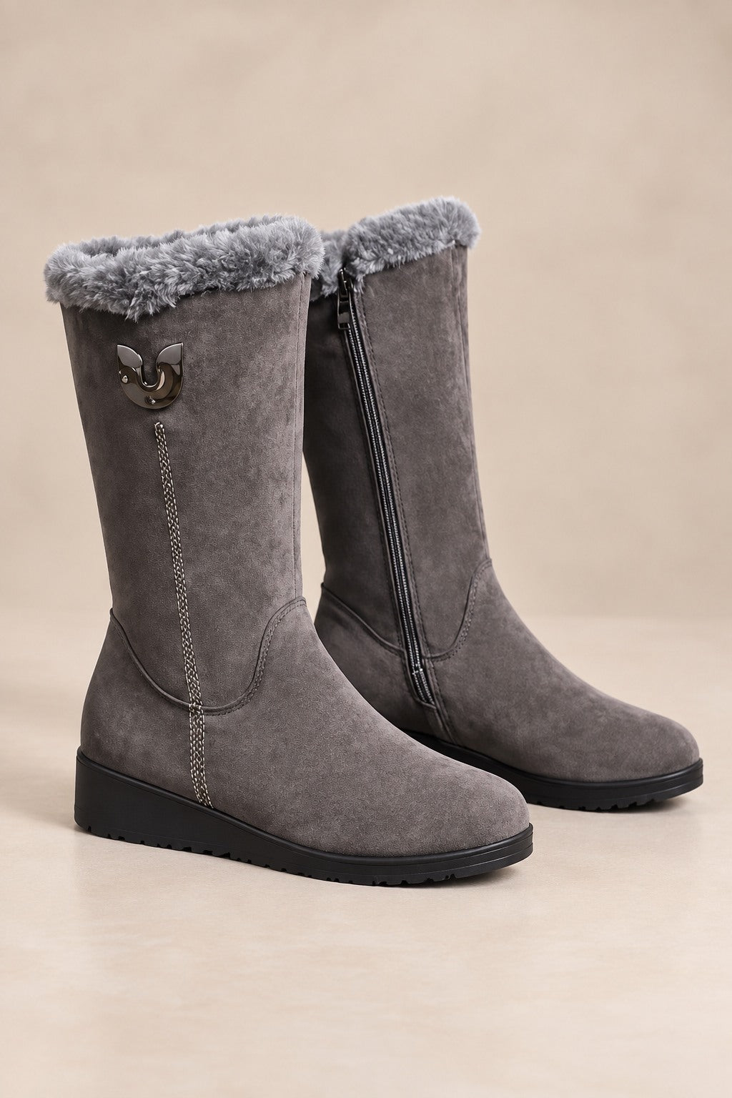 Bottes de Neige Mi-Mollet pour Femmes avec Manches en Fausse Fourrure et Design Enfiler
