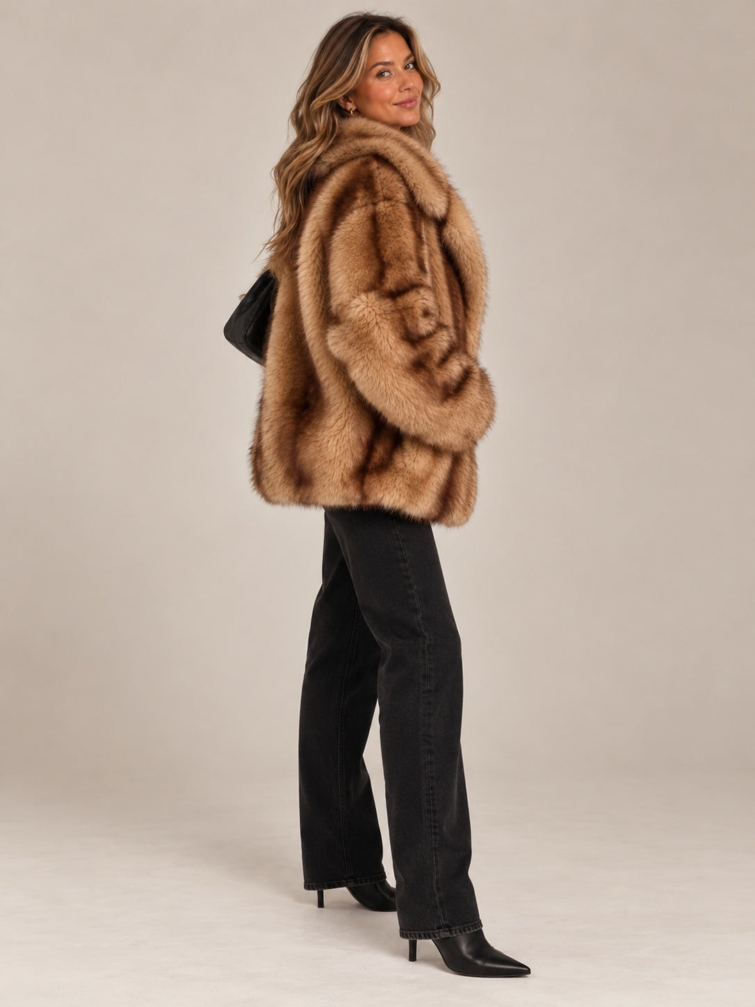 Manteau long en fausse fourrure douce pour femmes — Élégant et Confortable